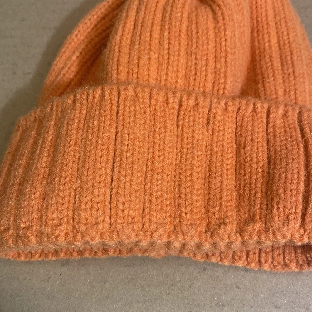 Hat Attack Revolve Color Story Knit Beanie‎ Acrylic Cozy Comfy Warm Orange NWT